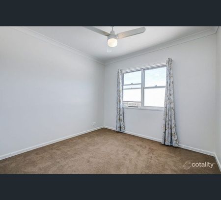 3 Elegans Street, Pallara, Qld 4110 - Photo 2
