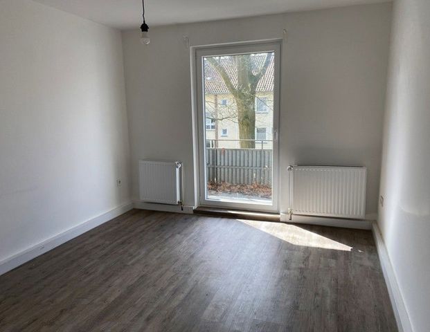 Renovierte 2-Zimmer-Wohnung mit Balkon - Photo 1