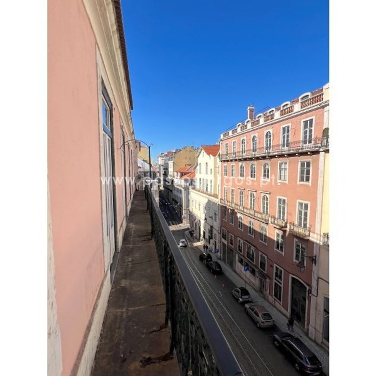 5 room luxury Flat for rent in Lisbon, Portugal - Photo 1