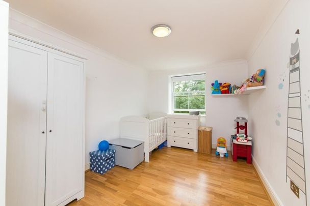 3 Bedroom Flat To Let - Photo 1