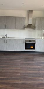 1 Bed Flat, Malvern House, SW11 - Photo 3