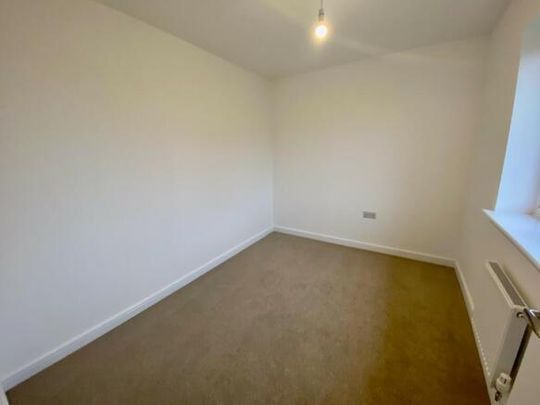 King Street, Glebe Farm, Milton Keyne... - Photo 1