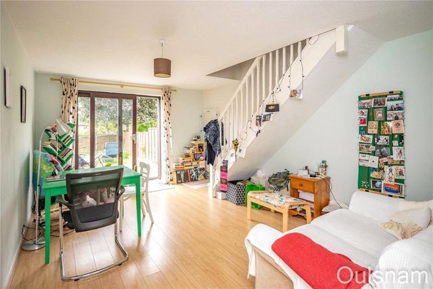 2 bedroom terraced house to rent - Photo 1