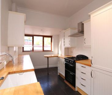 4 bedroom terraced house to rent - Photo 5