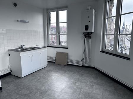 Location Appartement 3 pièces 66m² CAUDEBEC LES ELBEUF 76320 - Photo 4