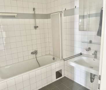 Großzügige 2-Zimmer-Altbauwohnung mit 78 m² - Nähe U1 Keplerplatz - Photo 6