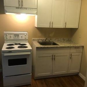 1 bedroom available $1400 all utlities included - Photo 2