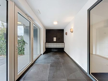 Appartement te huur - Foto 2