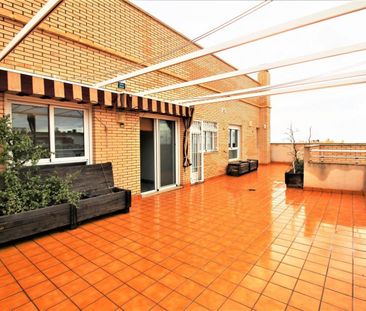 Alquiler de ático en Calle Turquía - Photo 4