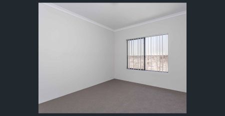 BRAND NEW HOME - IDEAL LOCATION - Photo 2