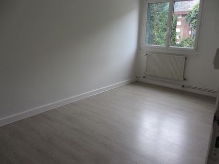 Location Appartement 3 pièces 65m² BORT LES ORGUES 19110 - Photo 4