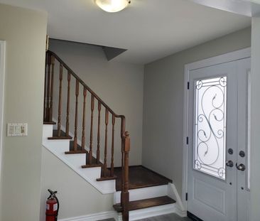 For Lease - 853 Douglas Avenue, Pickering, Ontario - Photo 6