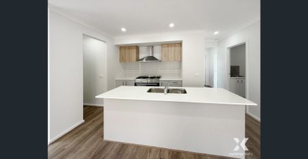 Modern 3-Bedroom Home in Wyndham Vale Prime Location - Photo 4