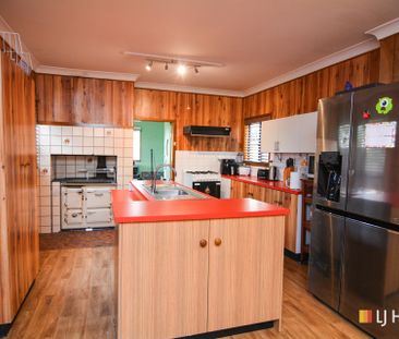 FAMILY SIZED HOME AND YARD - Photo 3