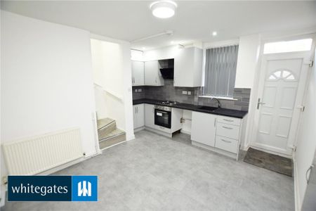 2 bedroom terraced house to rent - Photo 4