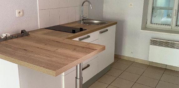 Location Appartement 1 pièce 27m² - Photo 2