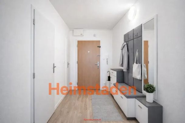 Pronájem bytu 1+kk 28 m - Fotografie 1