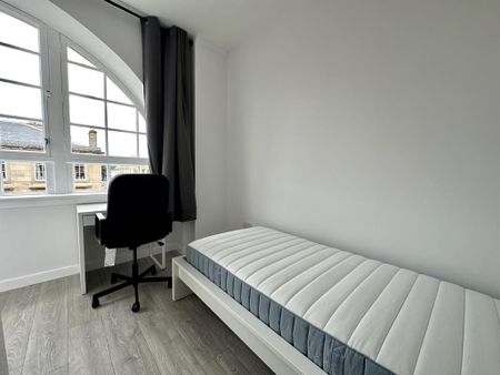 3 bedroom flat to rent - Photo 2