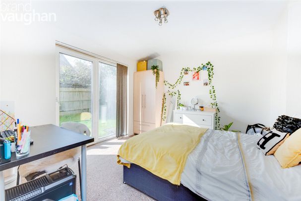 6 bedroom house to rent - Photo 1