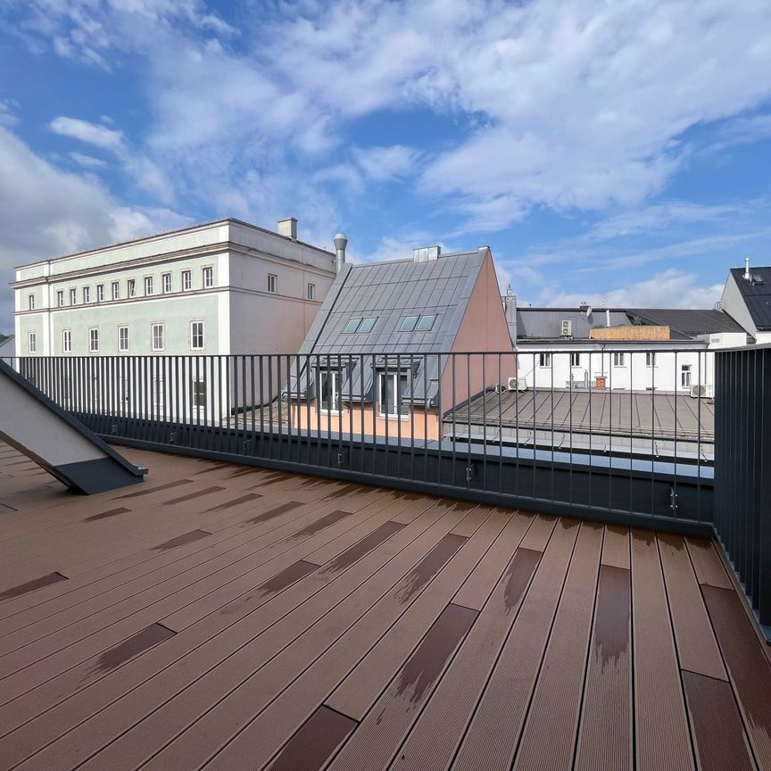 Renovierte 3- Zimmer Wohnung mit Terrasse und Klimaanlage - Photo 1