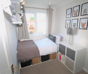 3 bedroom semi-detached house to rent - Photo 5