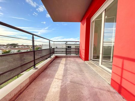 Location Appartement 3 pièces 61m² - Photo 2