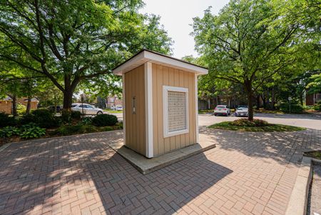 For Lease - 103 Bristol Road Unit# 212, Mississauga, Ontario - Photo 5