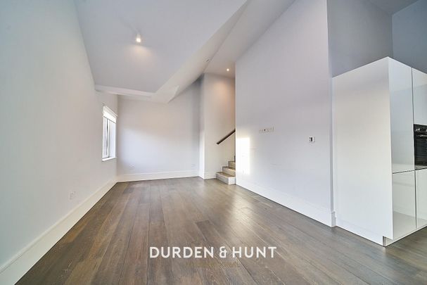 89 High Road, Loughton - Photo 1