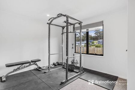 Looking for a modern, stylish home? - Photo 4