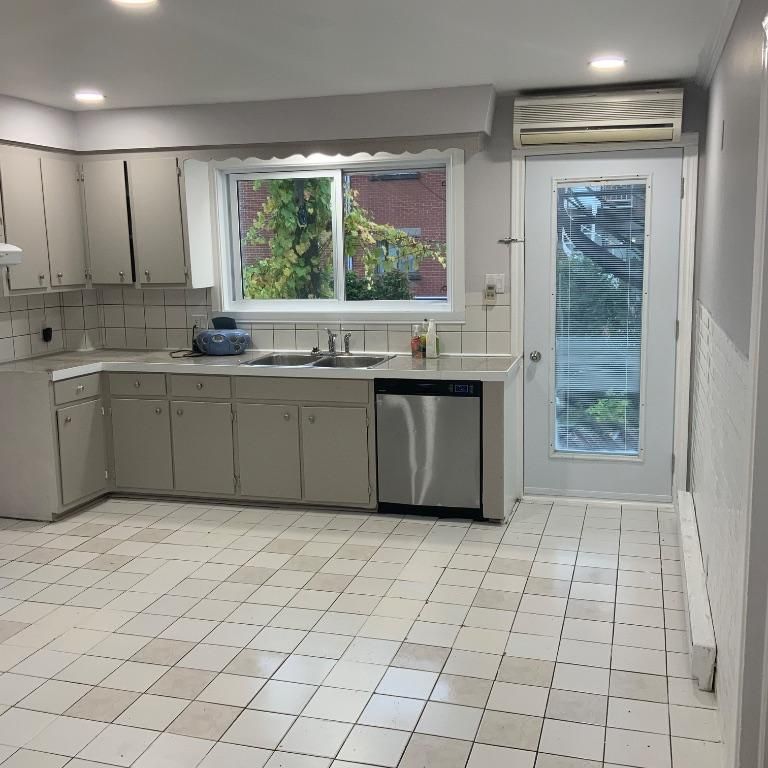 51/2 rez-de-chaussée 5532 Paul pau - Photo 1