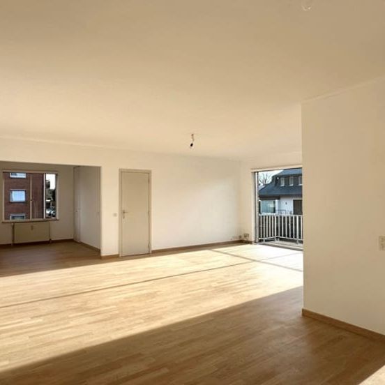 Appartement te huur - Photo 1