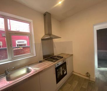 3 bedroom terraced house to rent - Photo 6