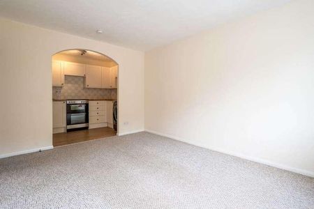 White Rose Lane, Woking, GU22 - Photo 4