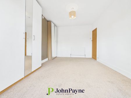 Dillotford Avenue, Styvechale, Coventry, CV3 5DS - Photo 4
