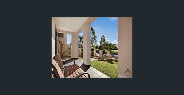 BEAUTIFULLY PRESENTED FAMILY HOME IN SOUGHT-AFTER WEST HOXTON - Photo 1