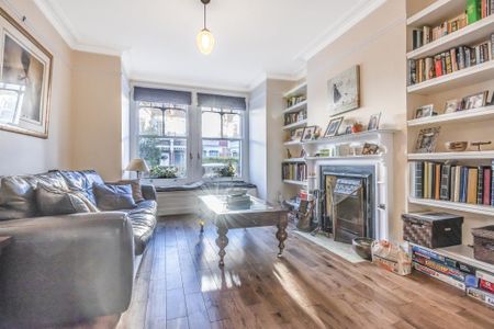 5 bedroom terraced house to rent - Photo 2