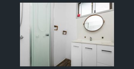 Conveniently located home! - Photo 4