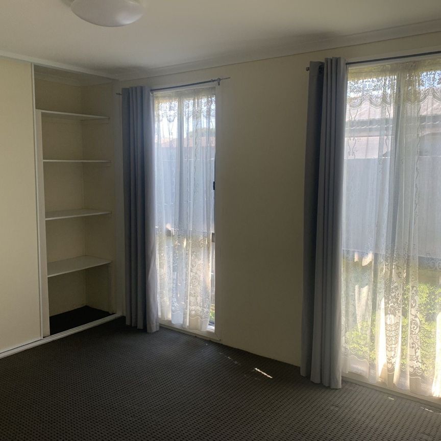 Warm and Inviting 3 Bedroom Home - Photo 1