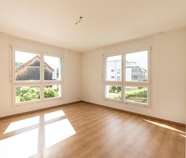 Groszügige 3.5 Zimmerwohnung in Wetzikon - Photo 1