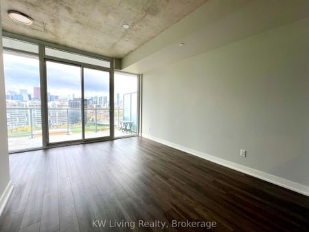 Riverside Square Lofts 15-45 , #1309 - Photo 2