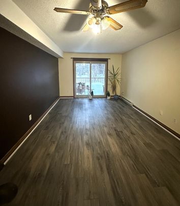 For Lease - 25 Meadow Lane Unit# 302, Barrie, Ontario - Photo 1