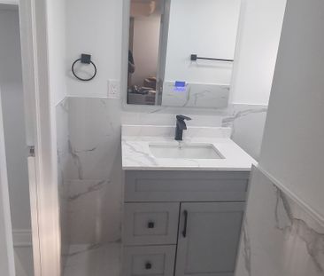 For Lease - 56 Ironside Drive, Vaughan, Ontario - Photo 4