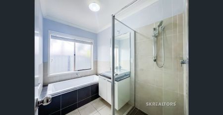 Beautiful 3 Bedroom Family Home - Photo 3