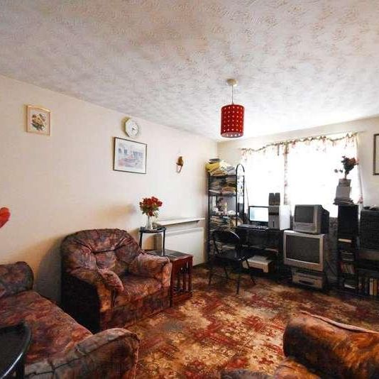 Honey Close, Dagenham, RM10 - Photo 1