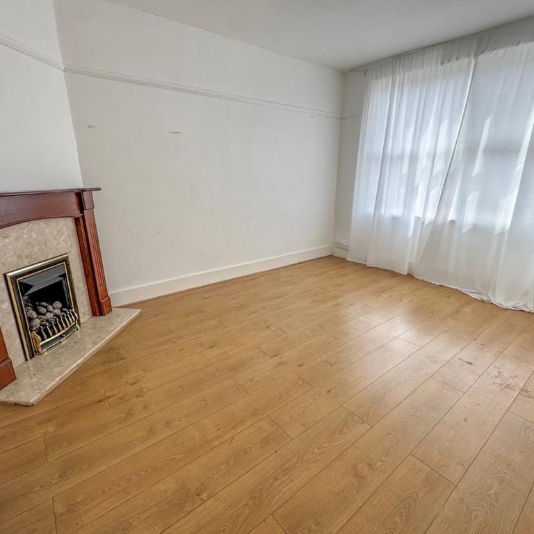 2 bedroom ground floor maisonette to rent - Photo 1