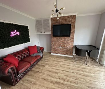 1 bedroom in a house share to rent - Photo 4