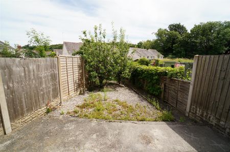 64 Penchwintan Road - Photo 4