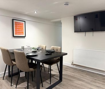 Flat to rent - Photo 1