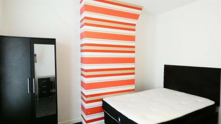 Room in a Shared House, Romney Street, M6 - Photo 3