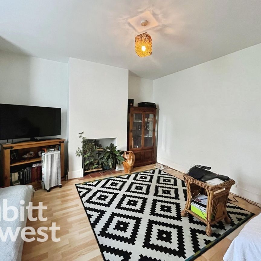 3 bedroom terraced house to rent - Photo 1